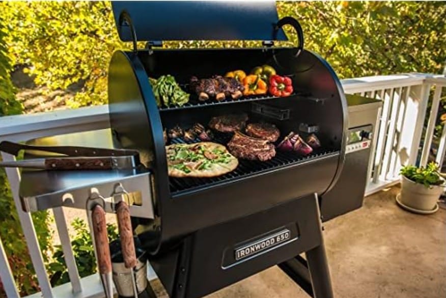 Traeger Ironwood 650 - D2 Pellet Grill