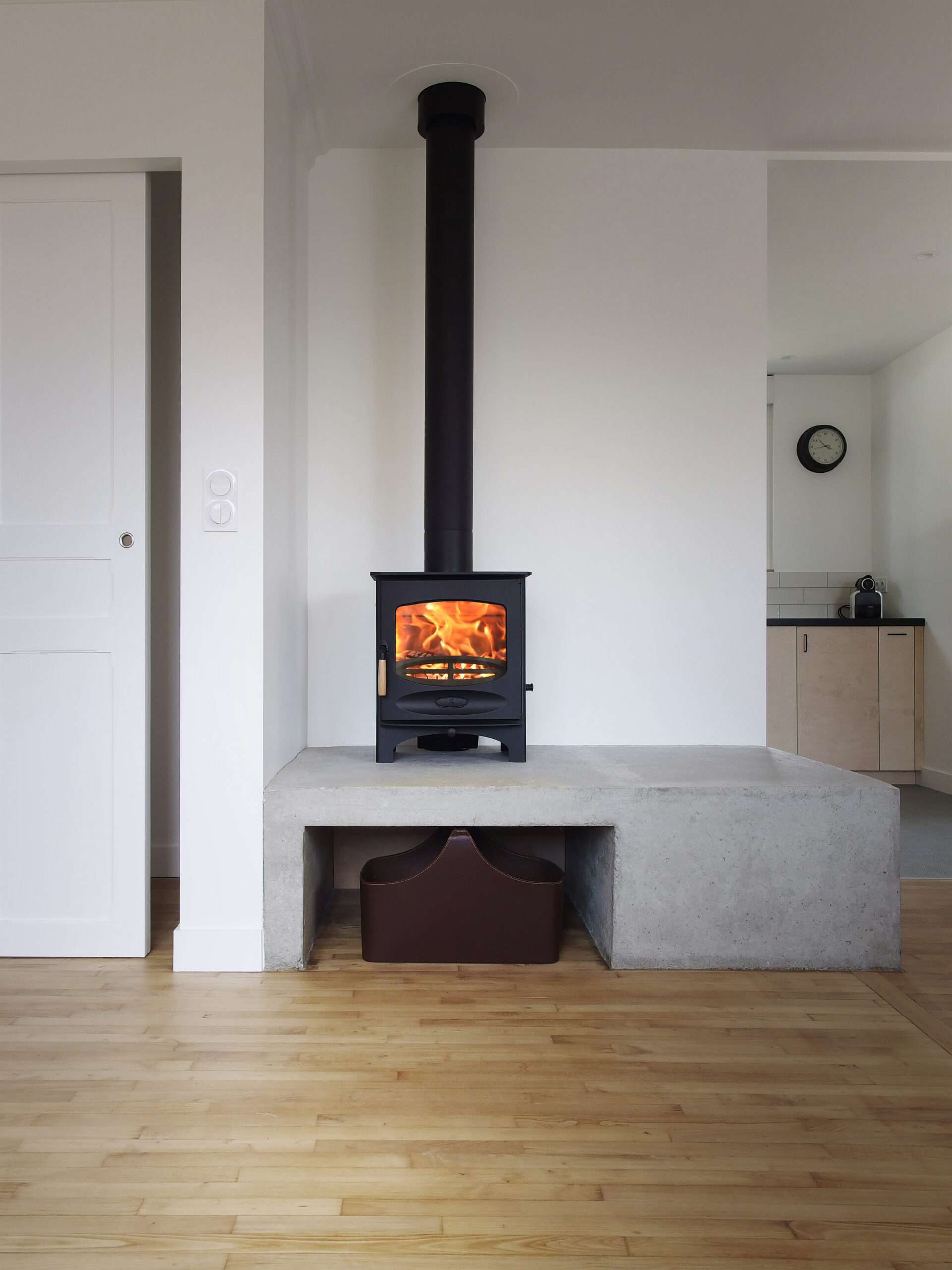 Charnwood C5 Blu - Short Legs/Black - Image 3